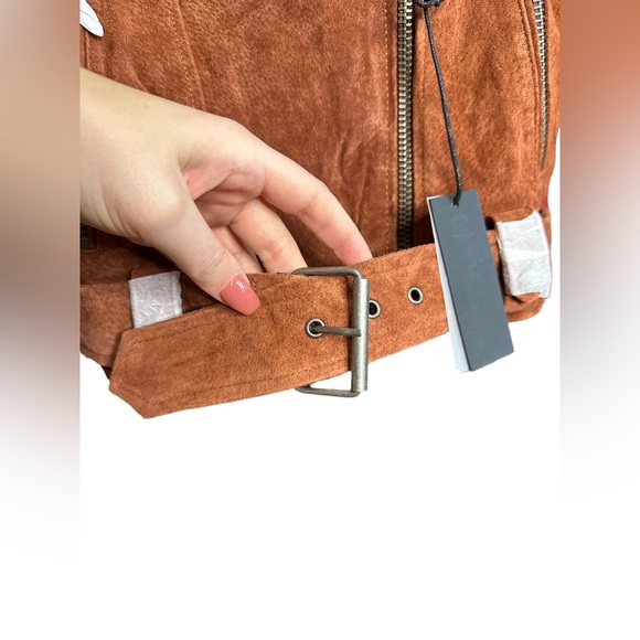 NEW Blank NYC Brown/ Tan Belted Front Zip Leather Jacket Size Small - Picture 3 of 8